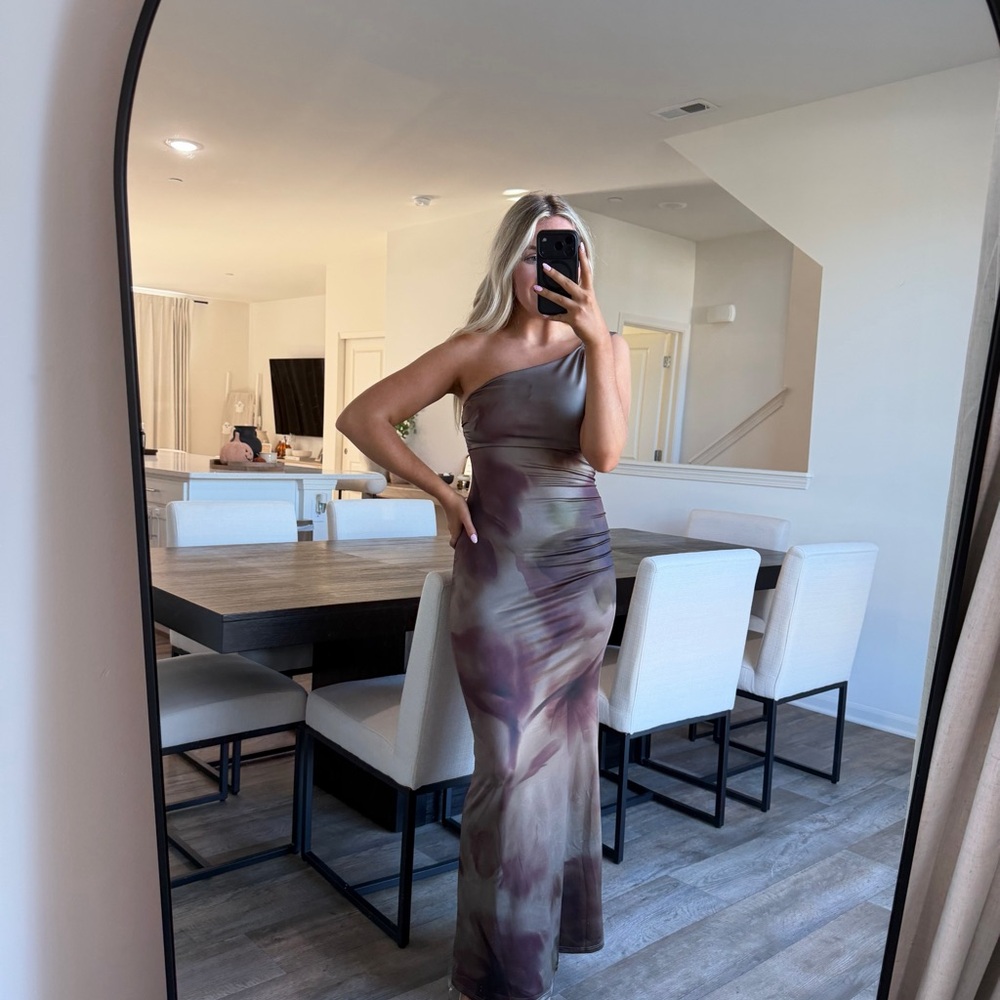 Elegant one shoulder Tie-Dye maxi dress